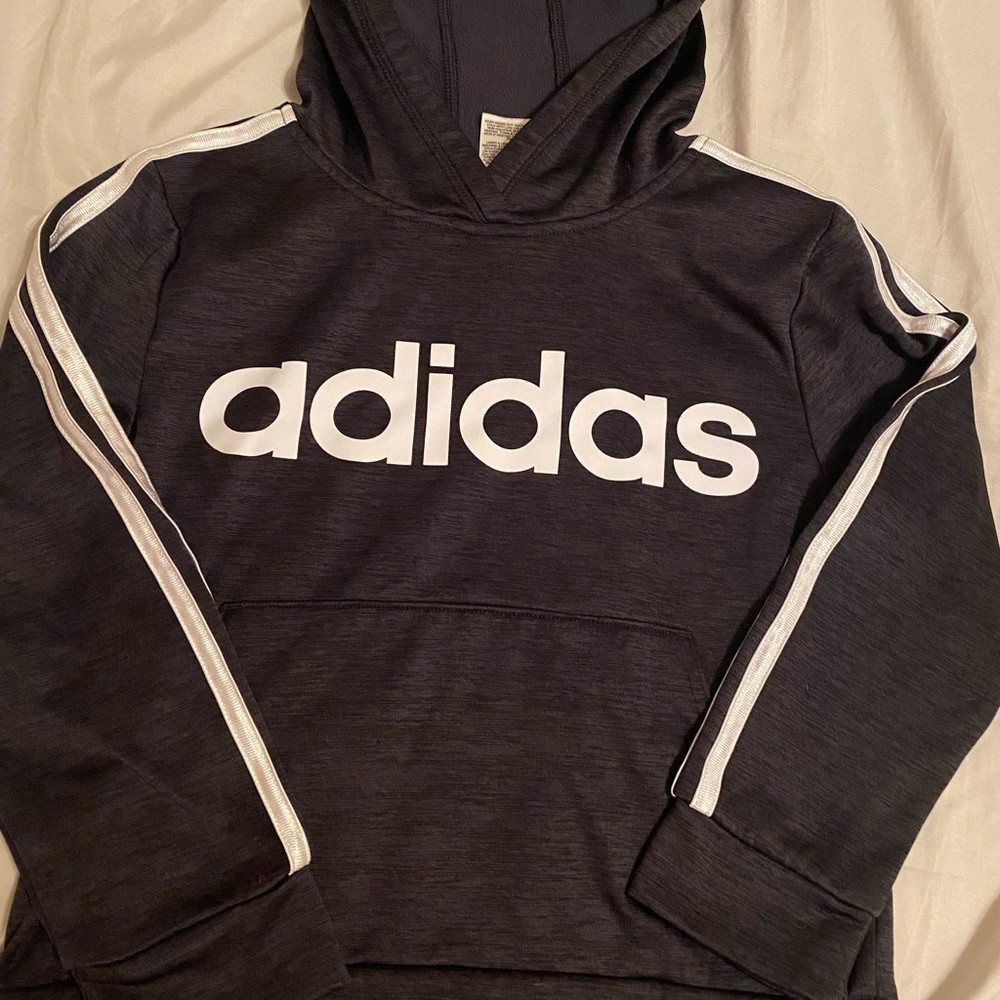 Boys’ black adidas hoodie. Size S(8).